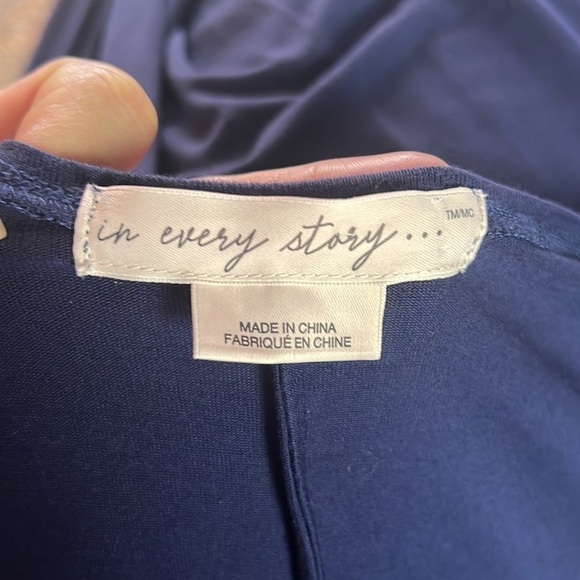 Penningtons In Every Story Sheer Paris Eiffle Cold Shoulder Top Size 4X - Picture 8 of 12